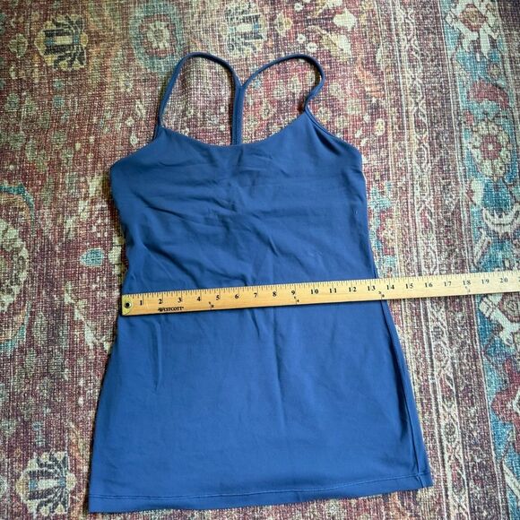 Lululemon size 6 Blue Women's Racerback Spaghetti Strap Tank Top lightweight - Picture 4 of 8